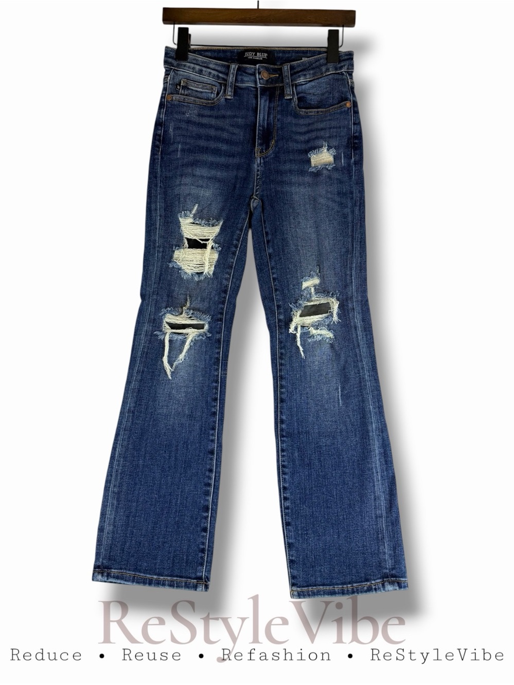 JUDY BLUE Women’s Size 3/26 Denim Jeans Straight Leg Style Distressed Stretch